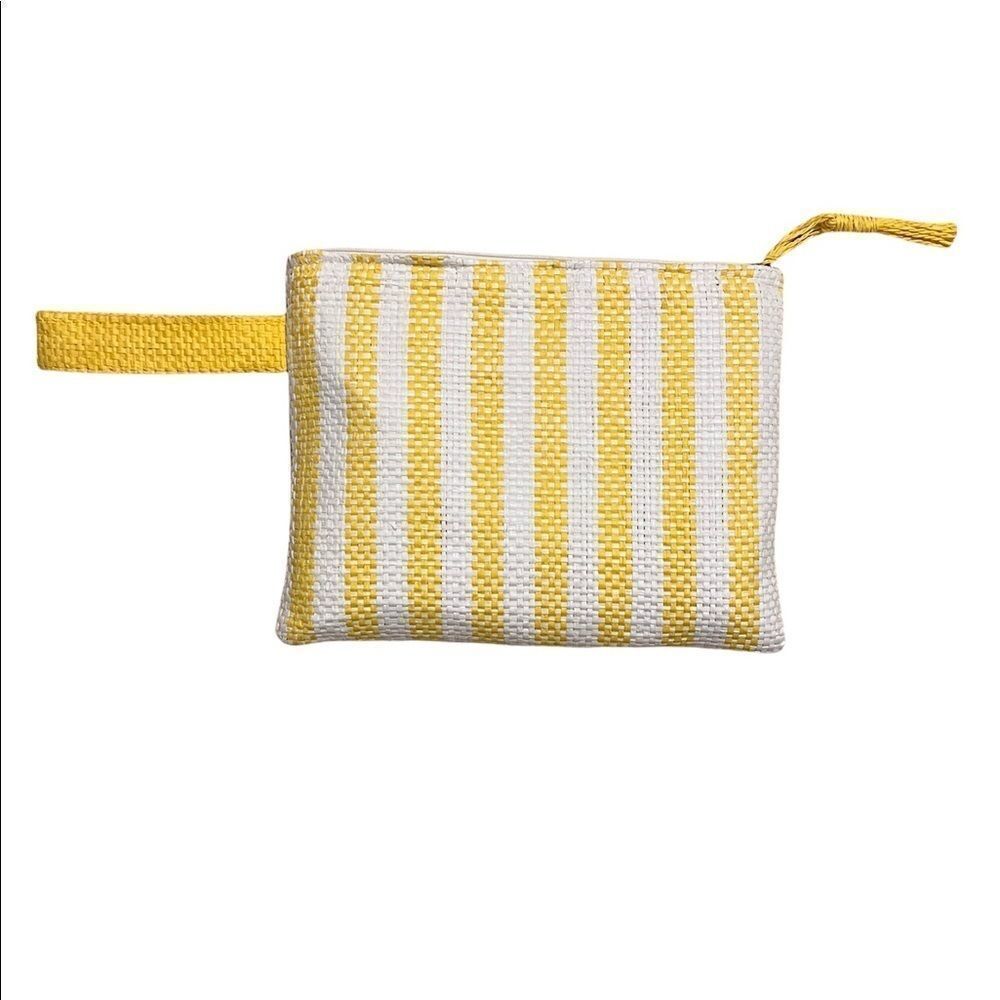 Insulated wristlet. Keep your goodies cold wherever you go!